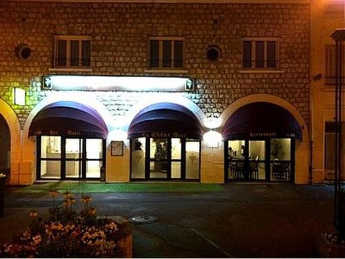Logis Le Chene Dore La Loupe Екстериор снимка
